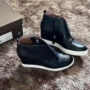 Paolo Wedge Heel Sneakers